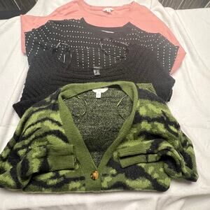 Sweaters Bundle Size medium